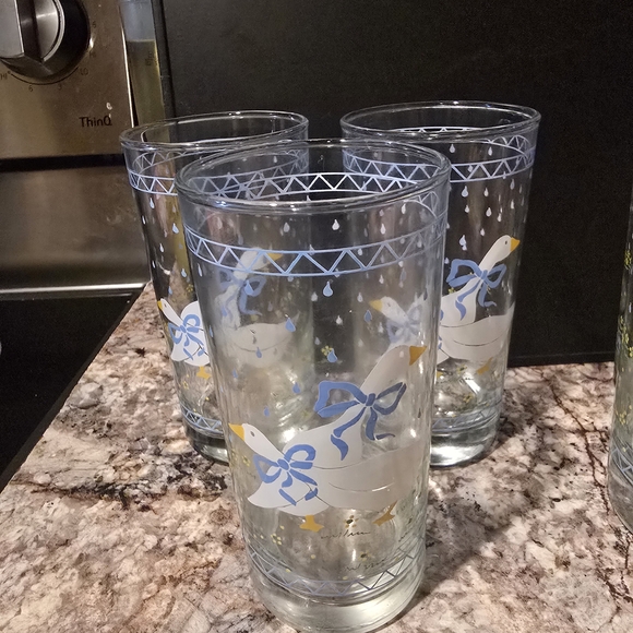 Other - Vintage Goose Glass Set - Blue and White/ Cottagecore